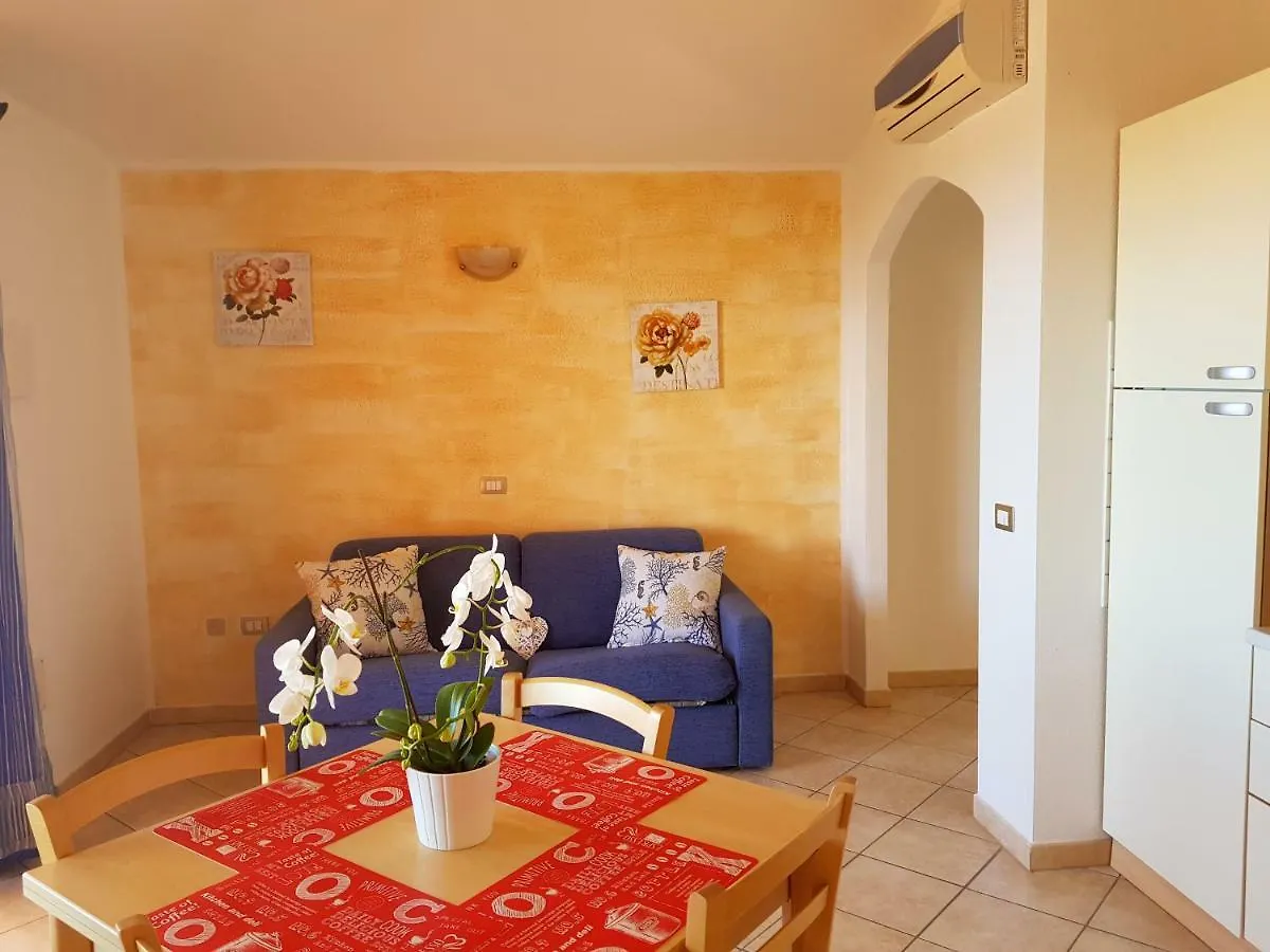 Residence Pala Stiddata Trinita d'Agultu e Vignola 0*,